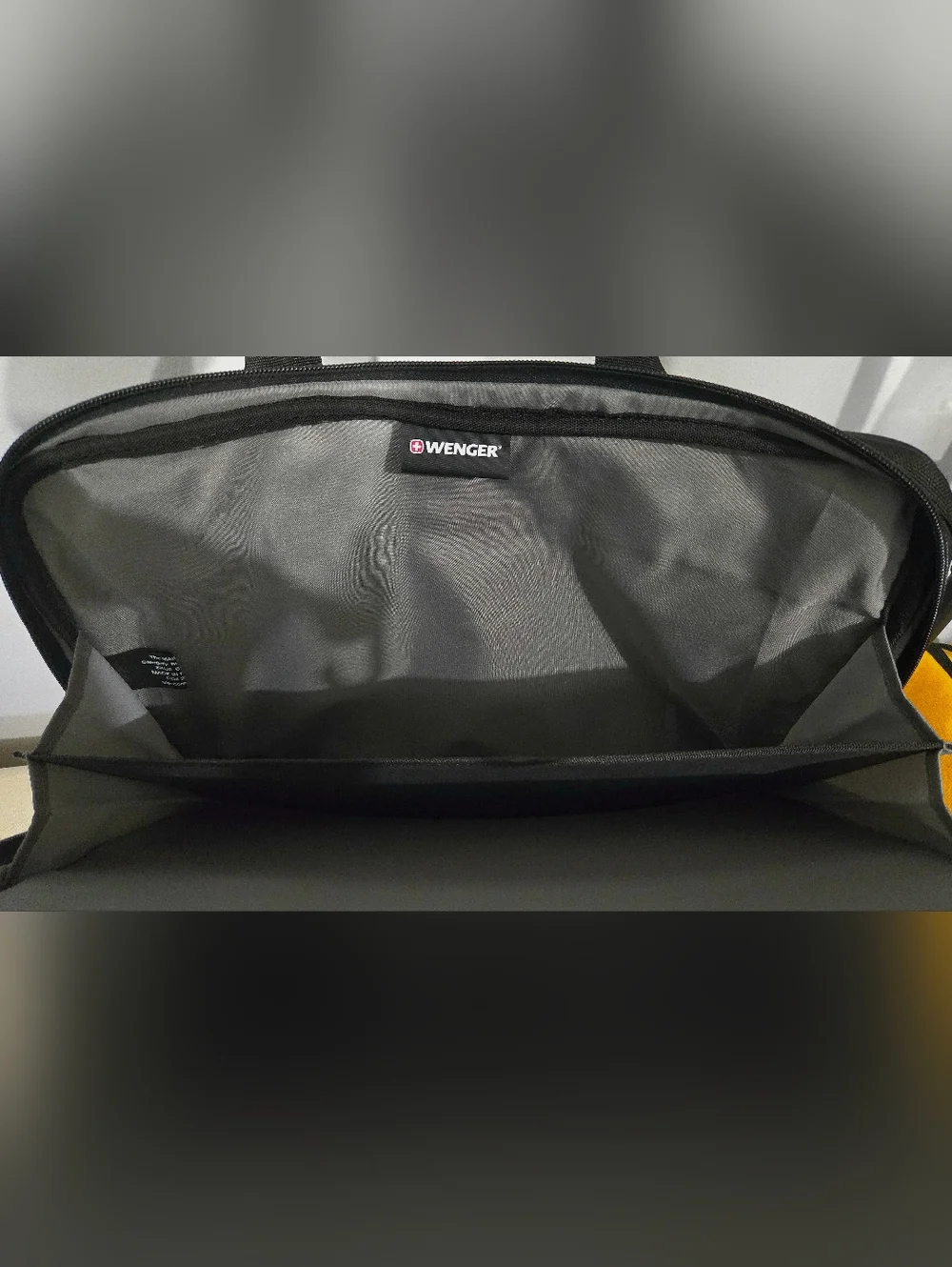 Wenger Mainframe 16